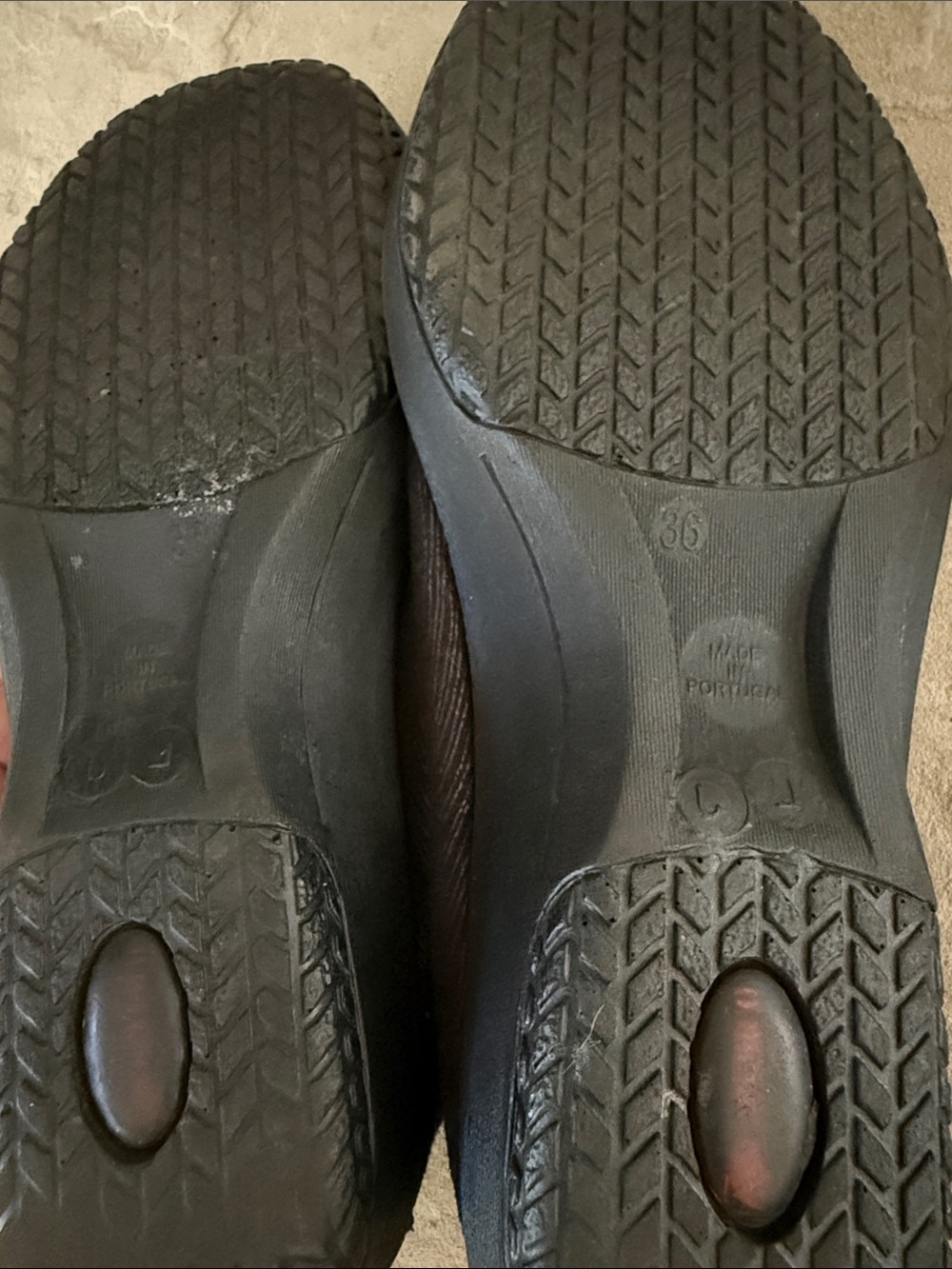 Arcopedico Women's Slip-On Loafers in Black - Picture 4 of 5